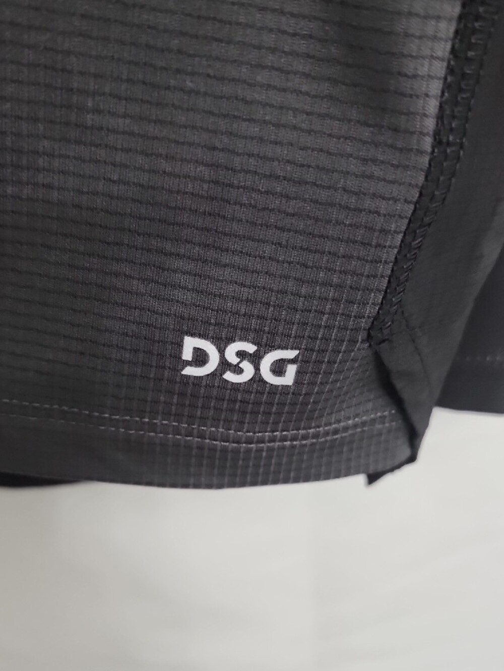 DSG Men's Athletic Moisture Wicking Run Tank Gray and Black Men's Size Large New - Picture 7 of 8